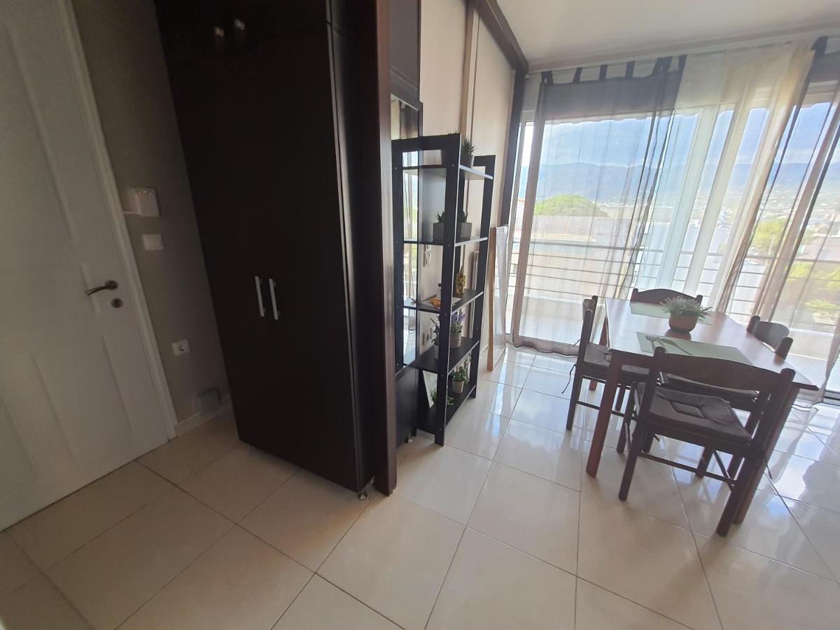 Seaside Beach Apartment กาลามาตา ภายนอก รูปภาพ